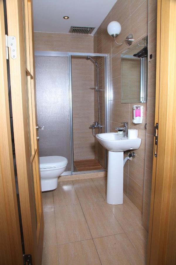 Garden Hill Hotel Istanbul Bagian luar foto