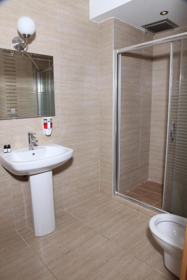 Garden Hill Hotel Istanbul Bagian luar foto