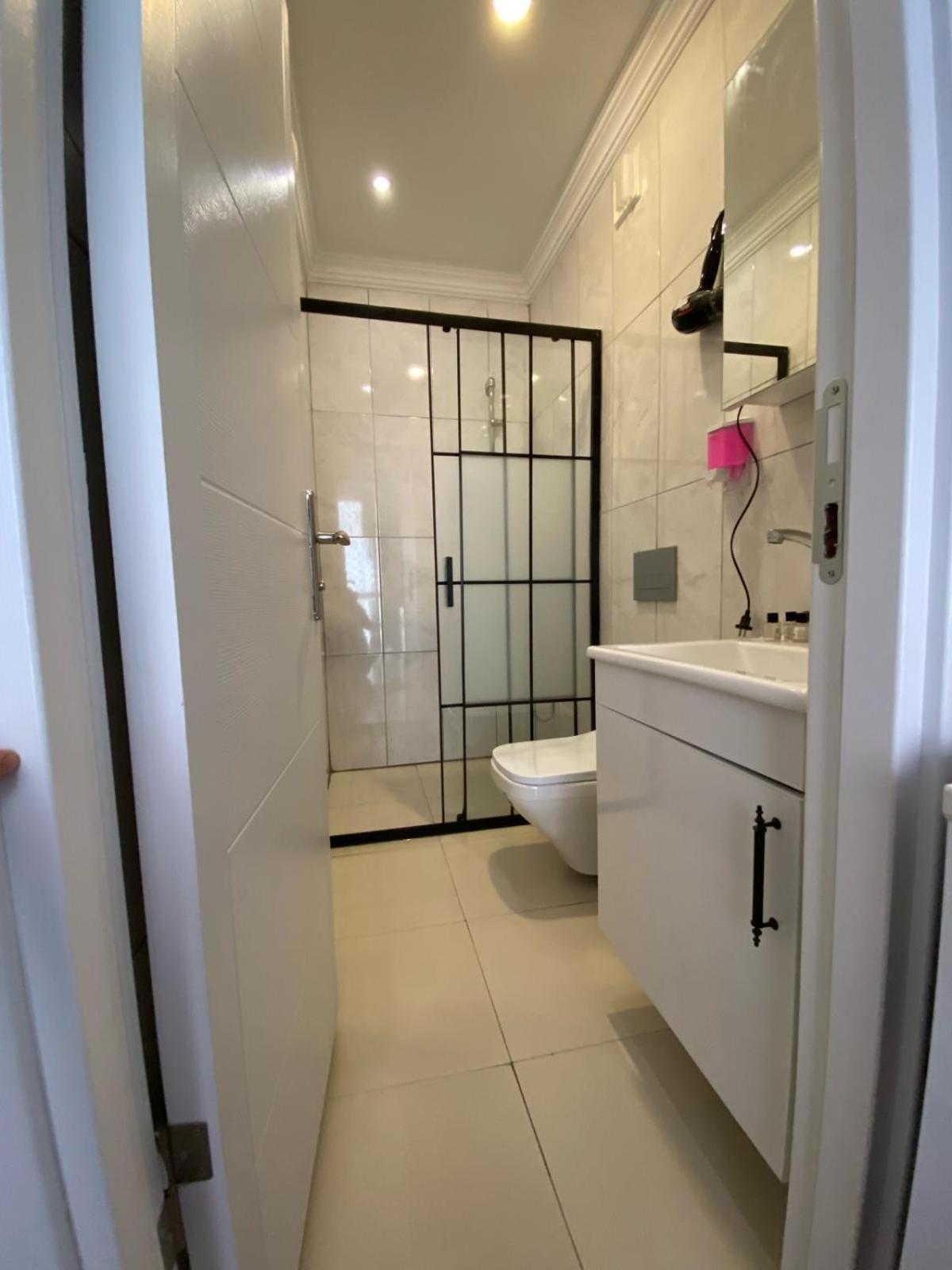 Garden Hill Hotel Istanbul Bagian luar foto